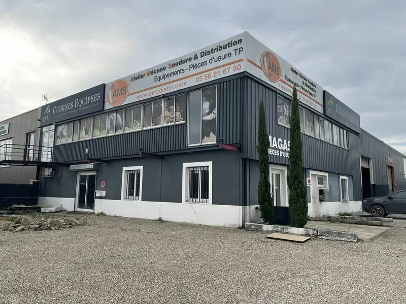 Entrepôt / Activité à vendre - Latresne (33360) - 1120 m²