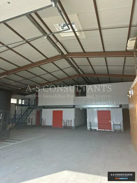 Entrepôt / Activité à louer - Rumilly (74150) - 1200 m² - 6 075 €/mois