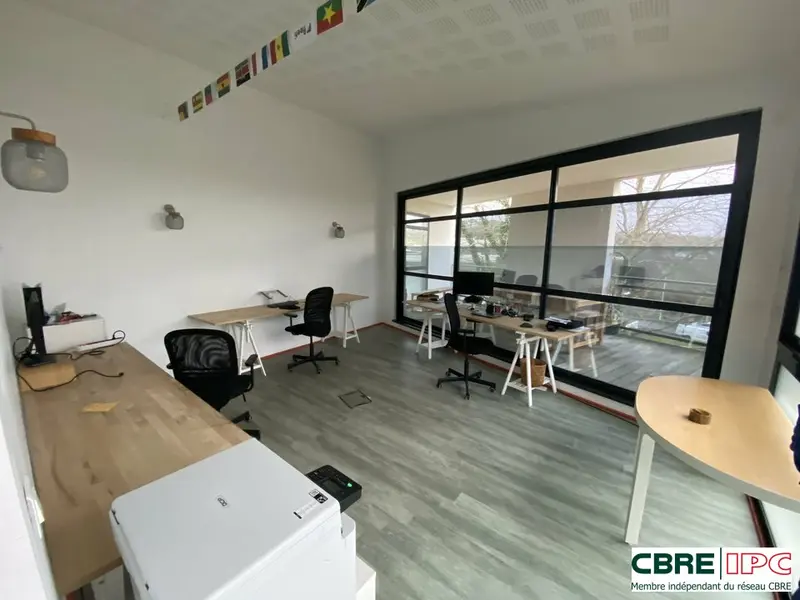 Bureau à louer - Bidart (64210) - 77 m² - 1 440 €/mois