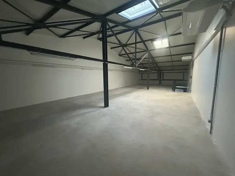 Entrepôt / Activité à vendre - Chambéry (73000) - 1256 m²