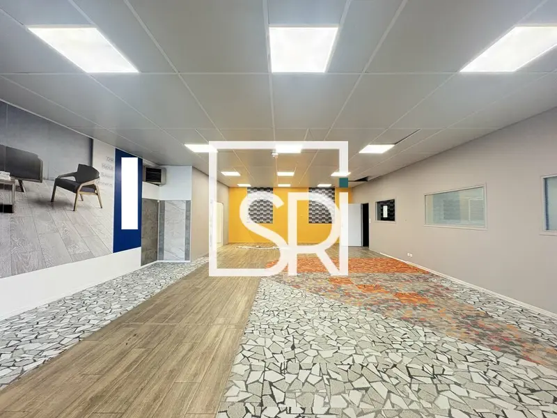 Local Commercial à louer - Clermont-Ferrand (63000) - 460 m² - 3 496 €/mois