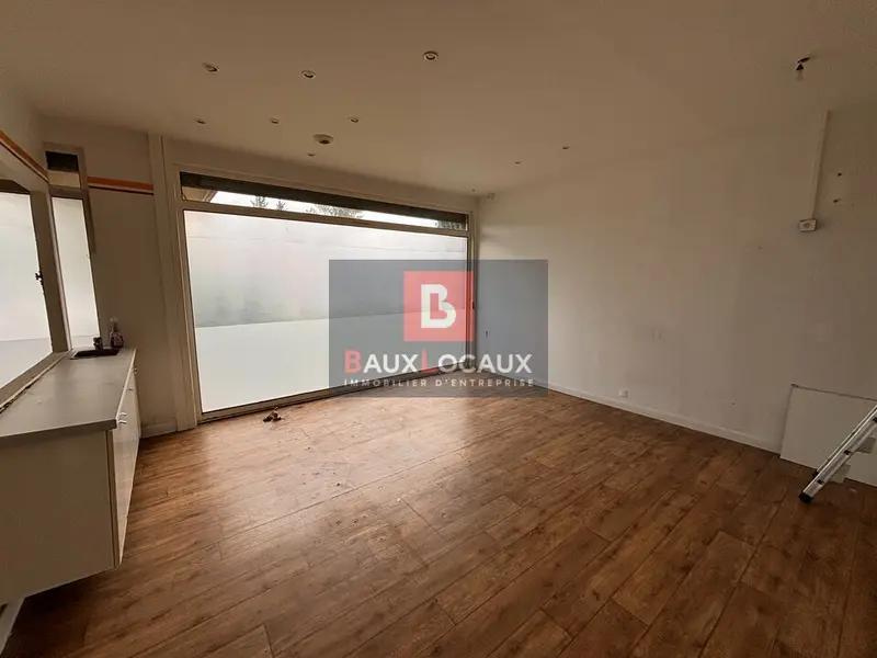 Local Commercial à louer - Les Angles (30133) - 35 m² - 795 €/mois