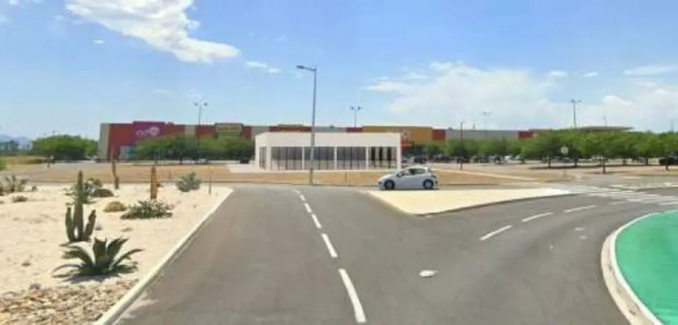 Local Commercial à louer - Claira (66530) - 500 m² - 8 333 €/mois