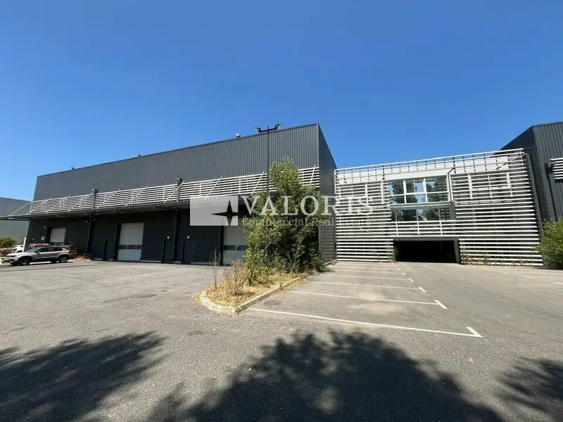 Entrepôt / Activité à louer - Aix-En-Provence (13290) - 1937 m² - 20 984 €/mois