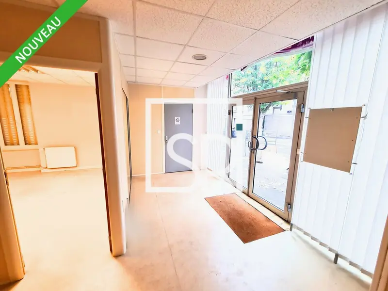 Local Commercial à louer - Clermont-Ferrand (63000) - 65 m² - 650 €/mois