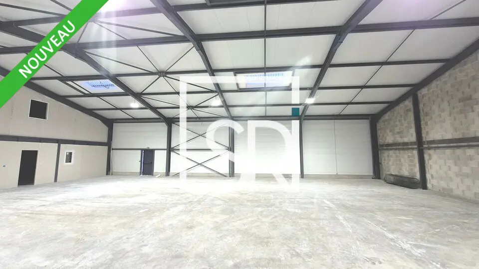 Entrepôt / Activité à vendre - Riom (63200) - 550 m²