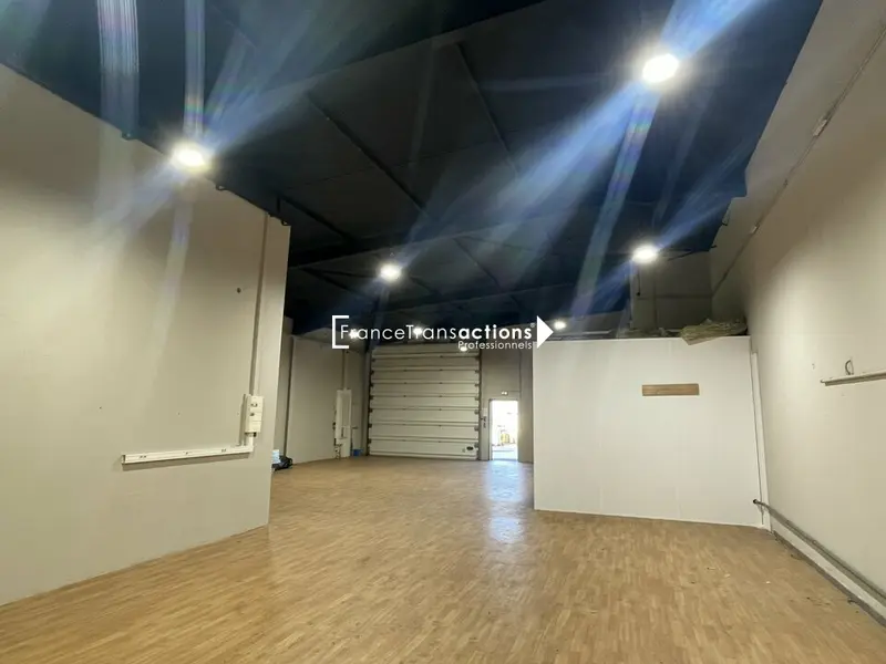 Local Commercial à louer - Soual (81580) - 335 m² - 3 700 €/mois