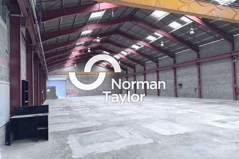 Entrepôt / Activité à vendre - Narbonne (11100) - 1995 m²