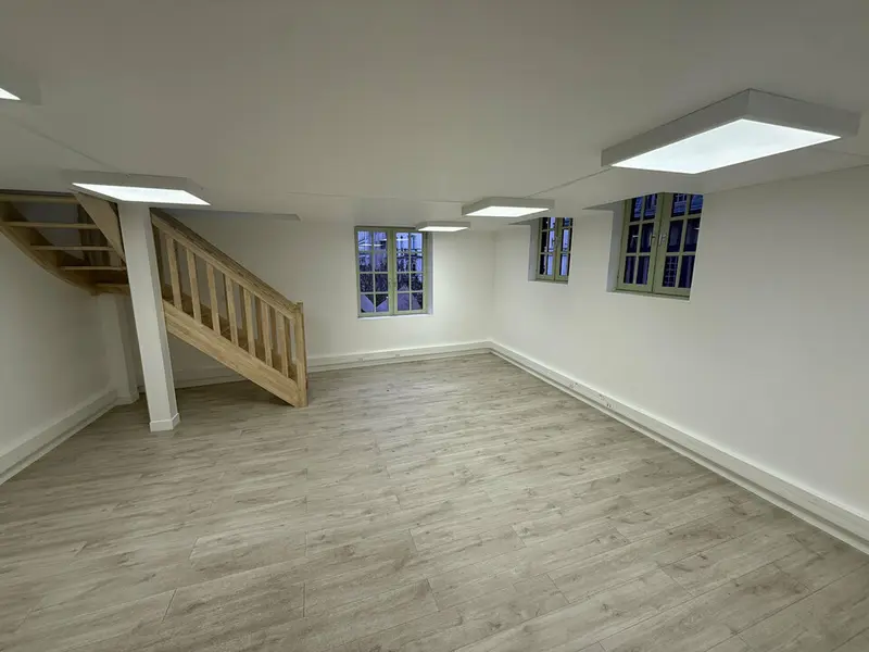 Bureau à louer - Rouen (76000) - 75 m² - 600 €/mois