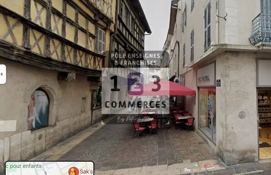 Local Commercial à louer - Bourg-En-Bresse (01000) - 80 m² - 850 €/mois