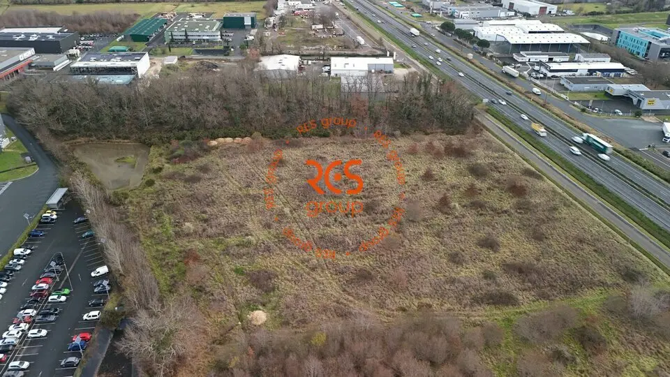 Terrain à vendre - Beychac-Et-Caillau (33750) - 41771 m²