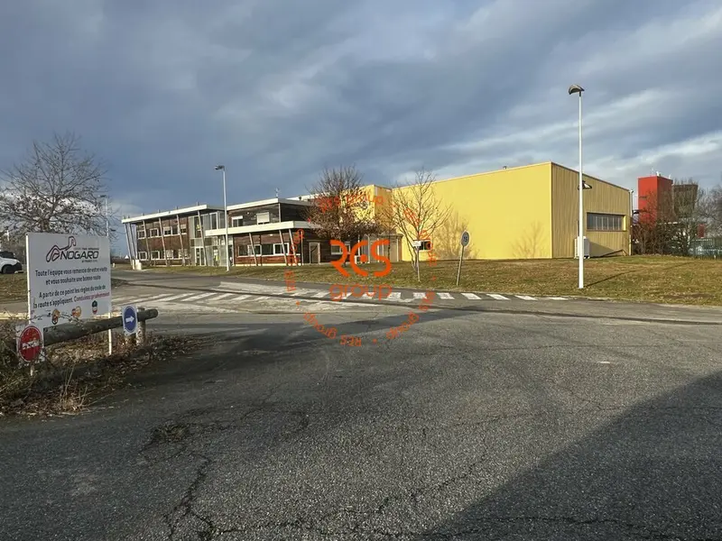 Entrepôt / Activité à vendre - Caupenne-D'Armagnac (32110) - 1380 m²
