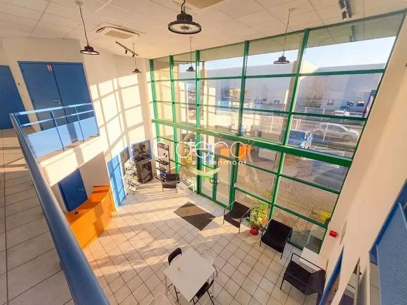 Entrepôt / Activité à louer - Clermont-Ferrand (63100) - 1166 m² - 6 916 €/mois