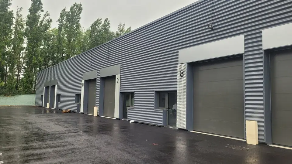 Entrepôt / Activité à louer - Oissel (76350) - 159 m² - 1 000 €/mois