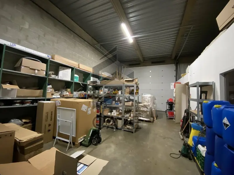 Entrepôt / Activité à vendre - Le Haillan (33185) - 240 m²