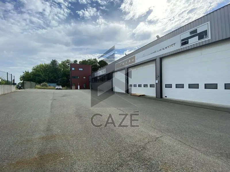 Entrepôt / Activité à vendre - Cadaujac (33140) - 2830 m²