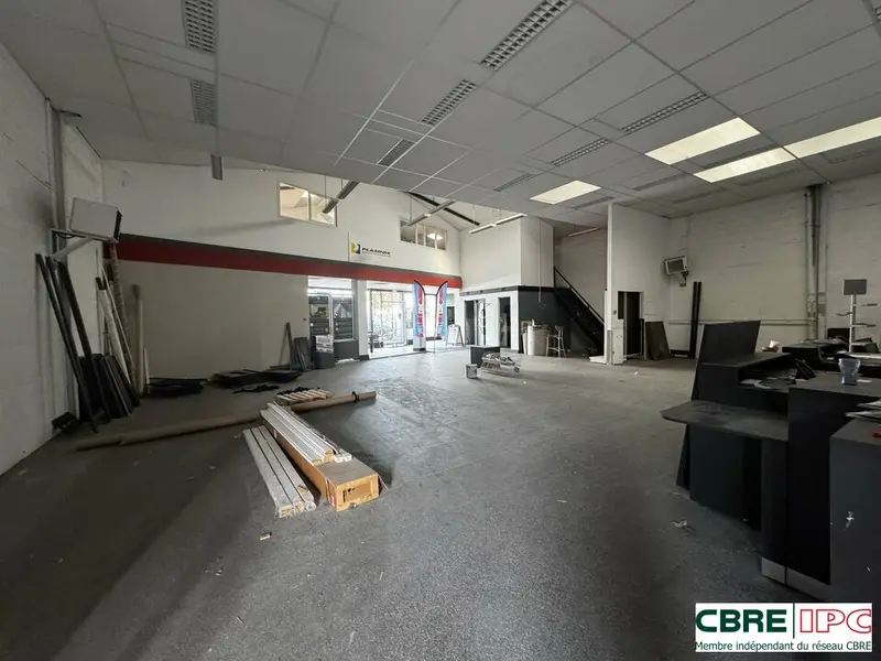 Entrepôt / Activité à vendre - Anglet (64600) - 475 m² - 0 €