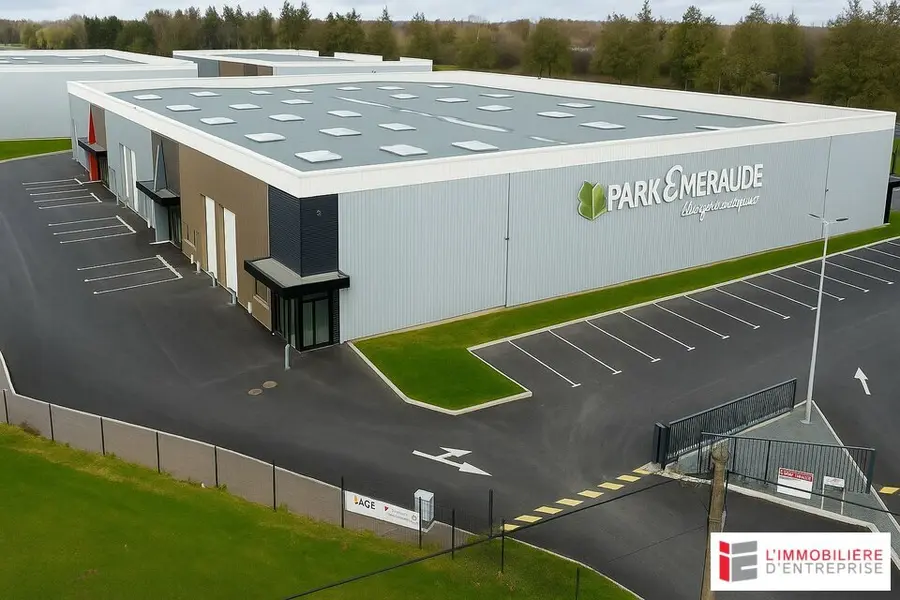 Entrepôt / Activité à vendre - La Chapelle-Des-Fougeretz (35520) - 200 m²