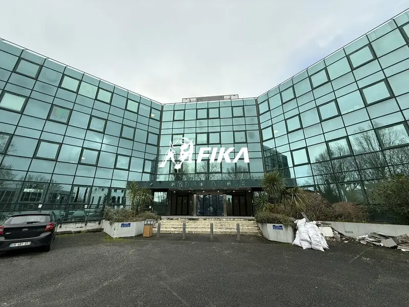 Bureau à louer - Bruges (33520) - 360 m² - 4 500 €/mois