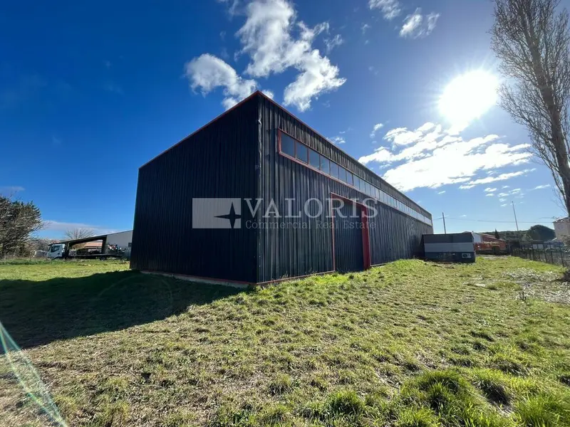 Entrepôt / Activité à louer - Lançon-Provence (13680) - 589 m² - 5 000 €/mois