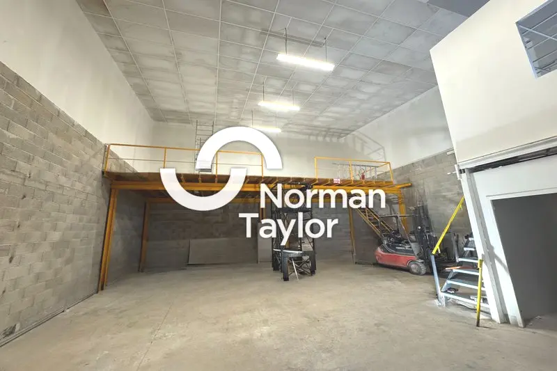 Entrepôt / Activité à louer - Vendargues (34740) - 197 m² - 1 700 €/mois