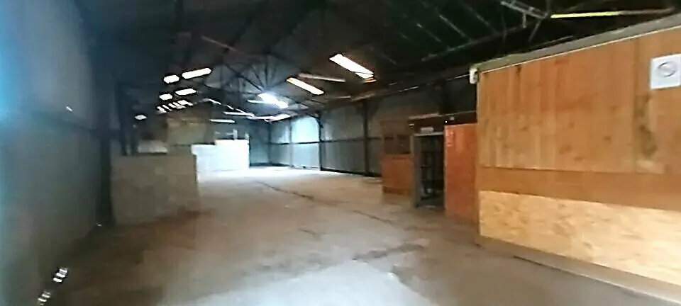 Entrepôt / Activité à louer - Harfleur (76700) - 398 m² - 2 000 €/mois