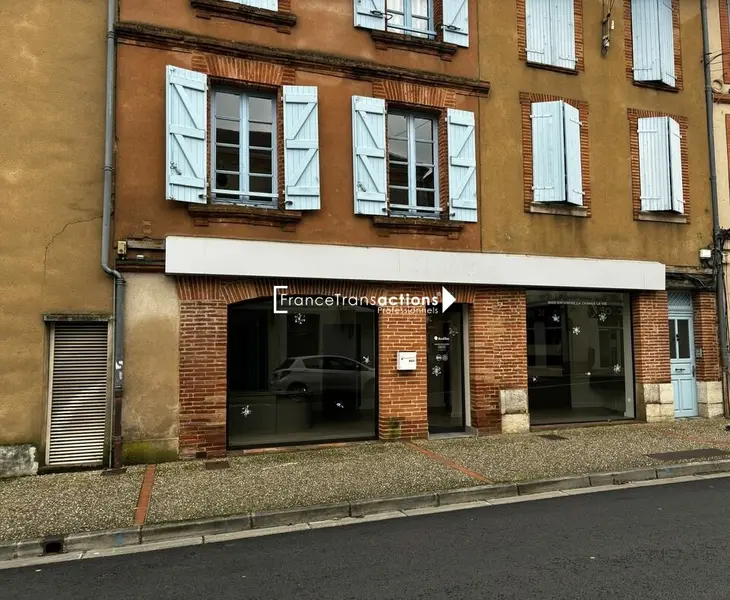 Local Commercial à louer - Montauban (82000) - 100 m² - 1 200 €/mois