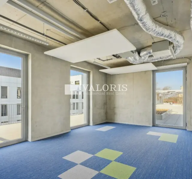 Bureau à louer - Lyon 08 (69008) - 3656 m² - 63 988 €/mois