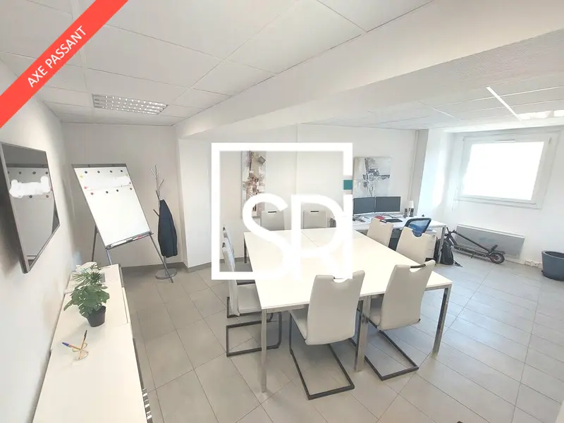 Bureau à louer - Clermont-Ferrand (63000) - 120 m² - 1 300 €/mois