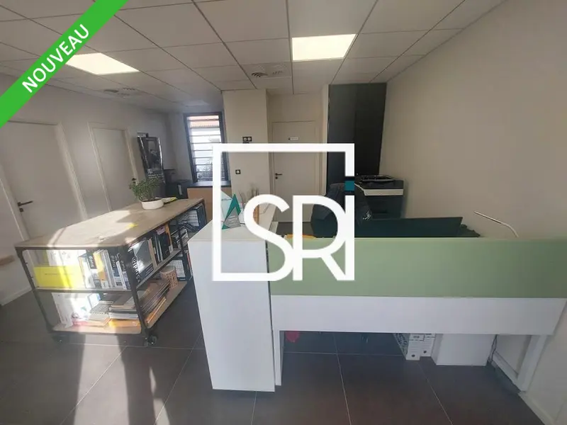 AXE PASSANT - LOCATION BUREAUX au RDC 48m² - 63800 COURNON D'AUVERGNE