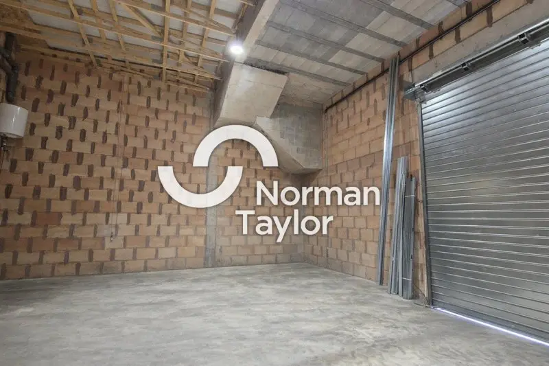 Entrepôt / Activité à louer - Béziers (34500) - 115 m² - 1 250 €/mois