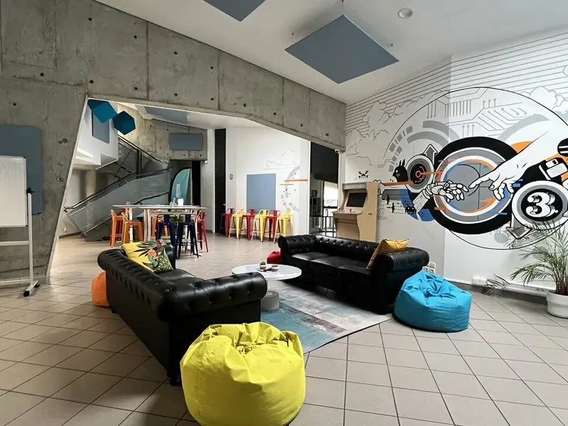 Bureau à vendre - Hérouville-Saint-Clair (14200) - 761 m² - 1 140 000 €