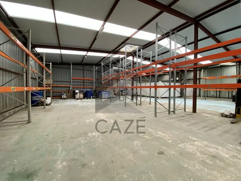 Entrepôt / Activité à vendre - Cestas (33610) - 745 m²
