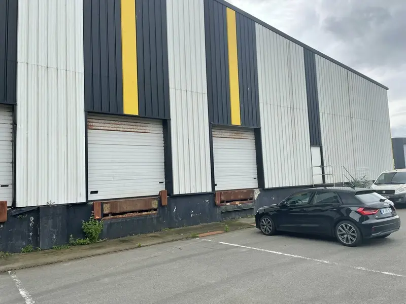 A LOUER- ENTREPOT 1500m2 - PORT DE BREST 