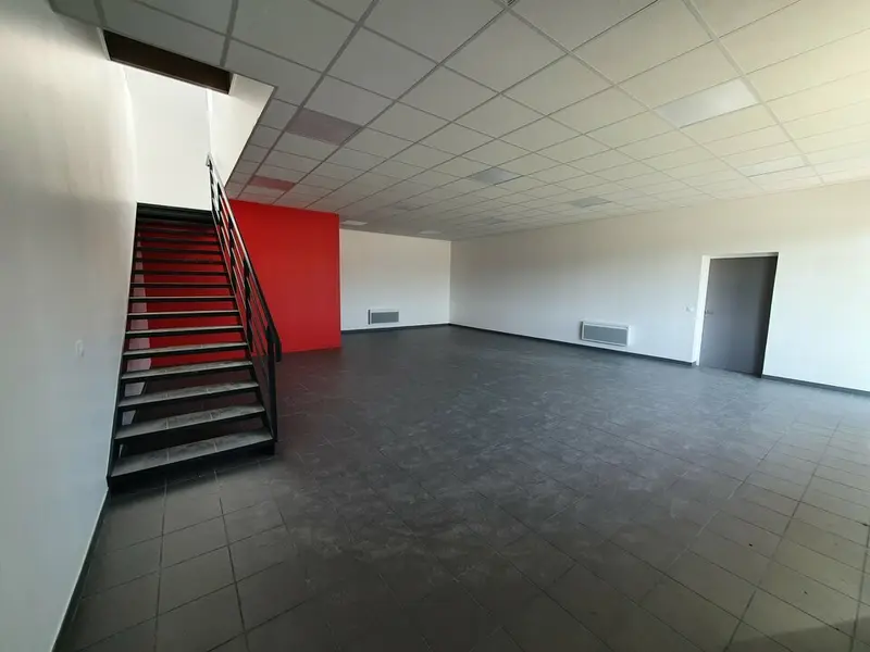 Entrepôt / Activité à vendre - Buchelay (78200) - 344 m²