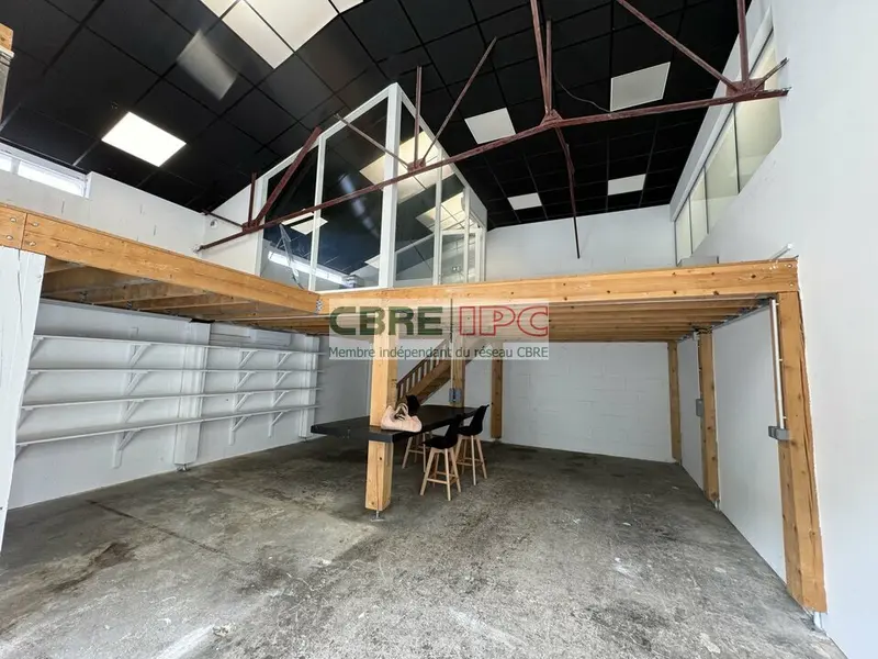 LOCATION - REF : 8218EL2