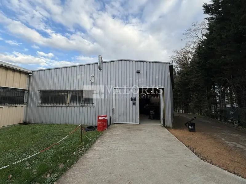 A louer Locaux d'activité 1325m² Dardilly