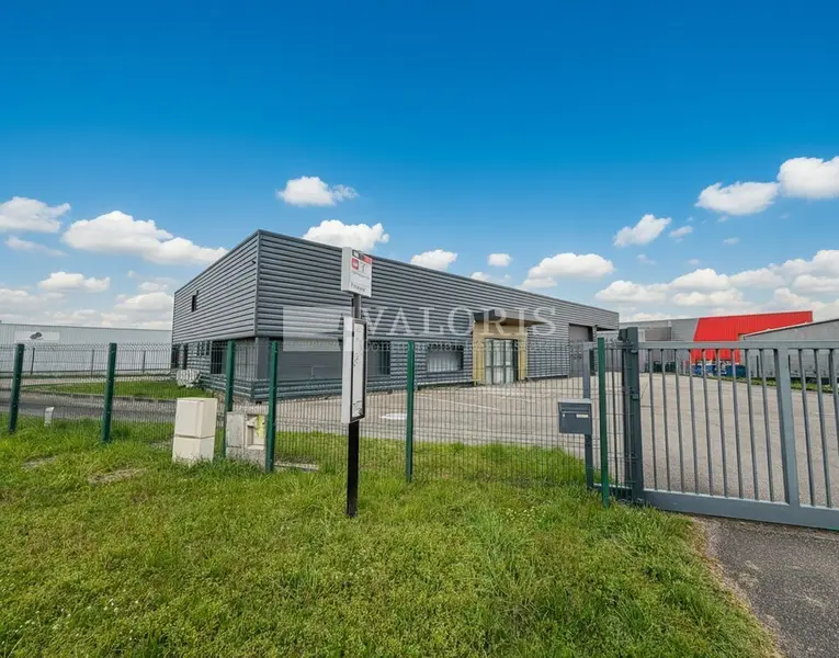Entrepôt / Activité à louer - Arnas (69400) - 550 m² - 4 833 €/mois
