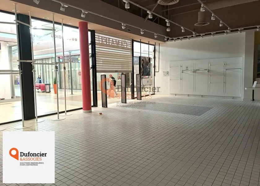 Local Commercial à louer - Antran (86100) - 206 m² - 3 433 €/mois