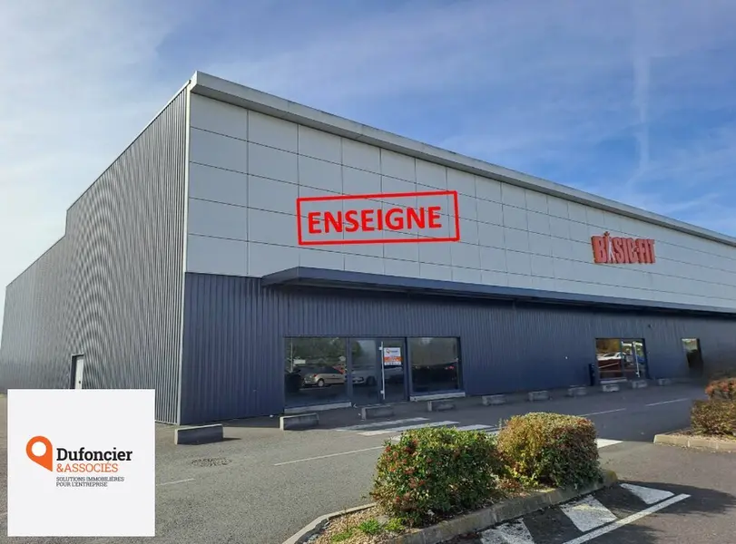 Local Commercial à louer - Neuville-De-Poitou (86170) - 766 m² - 5 745 €/mois