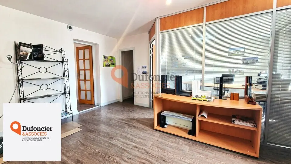 Bureau à louer - Saint-Benoît (86280) - 72 m² - 920 €/mois