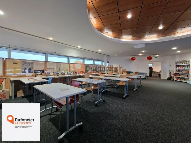 BUREAUX A LOUER CHASSENEUIL FUTUROSCOPE - ACCES A10/D910