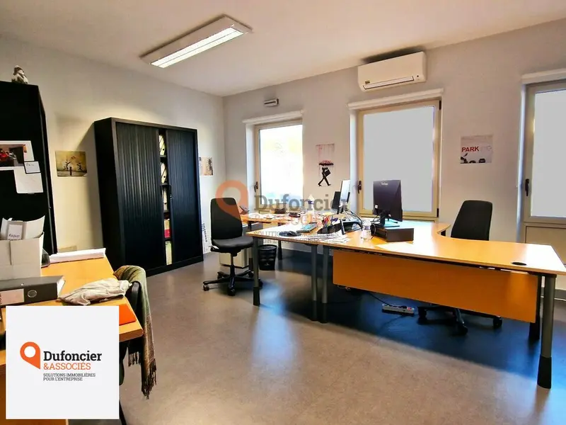 POITIERS GARE - BUREAUX RENOVES A VENDRE 211M²