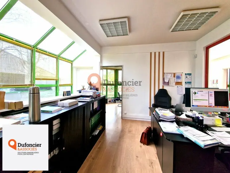 Entrepôt / Activité à vendre - Saint-Benoît (86280) - 445 m²