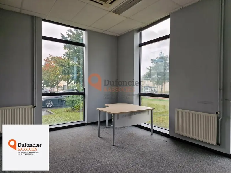 LOCATION DE BUREAUX AU FUTUROSCOPE - 156 M² 