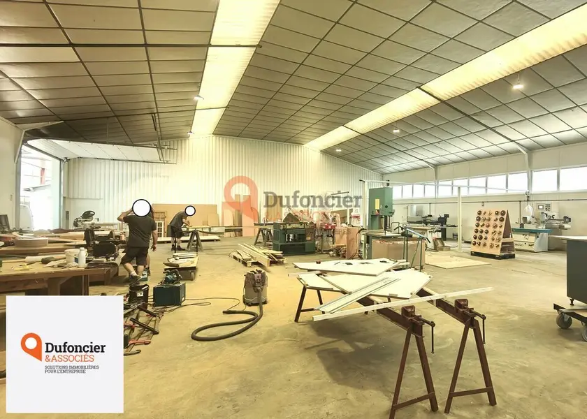 Entrepôt / Activité à louer - Aslonnes (86340) - 423 m² - 1 833 €/mois
