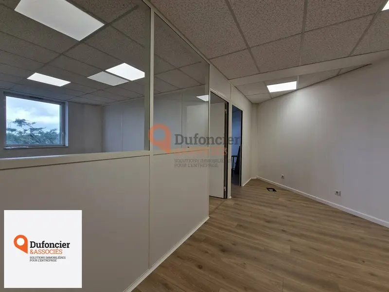 A louer Bureaux 90m² Chasseneuil-du-Poitou