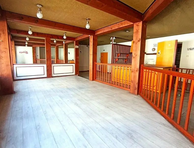 Local Commercial à louer - Poitiers (86000) - 102 m² - 950 €/mois