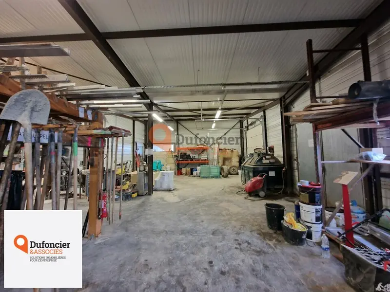 A vendre Locaux d'activité 770m² Coulombiers