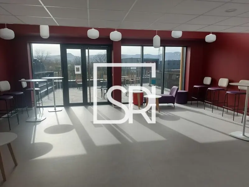 Bureau à louer - Clermont-Ferrand (63000) - 468 m² - 5 070 €/mois